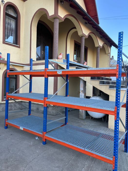 Rafturi metalice