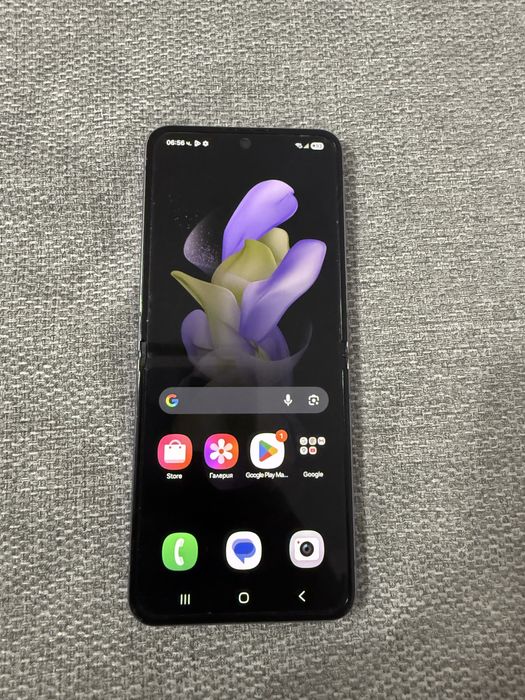 Samsung Z4 Flip 256g