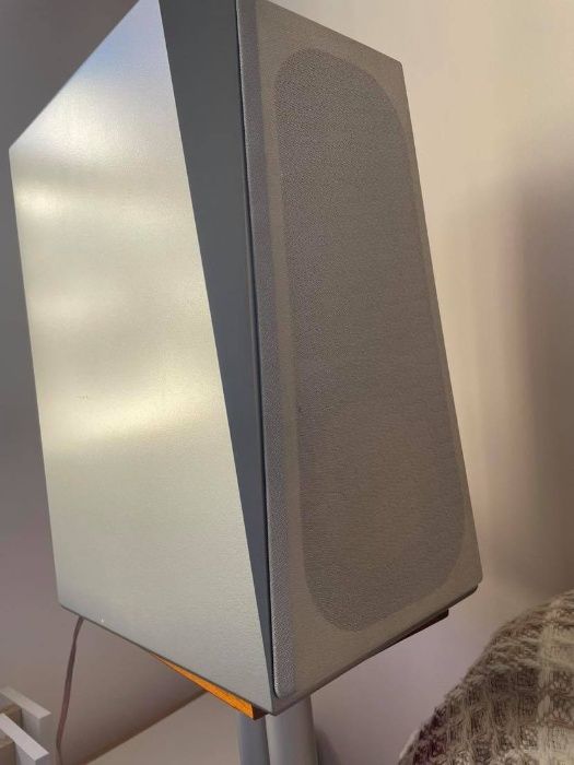 mbl 311E high-end speakers