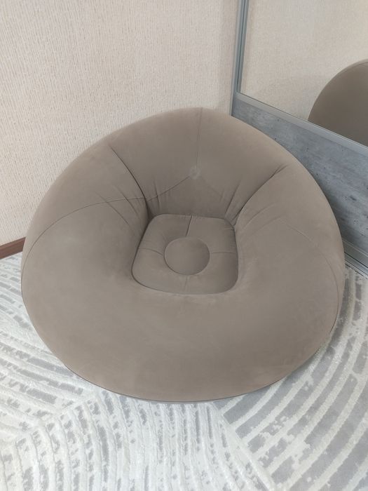 Кресло-плюшка надувное новое