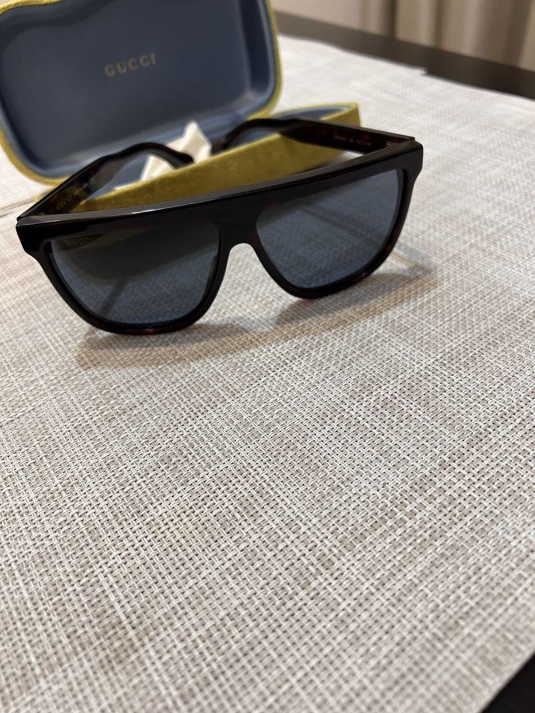 Слънчеви очила Gucci