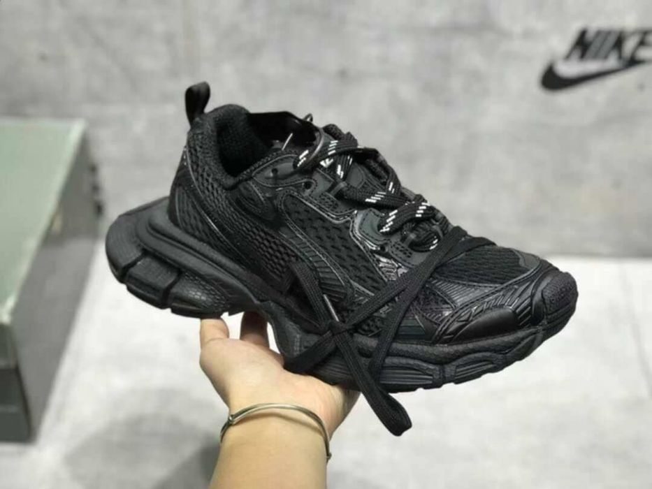 Налични дамски маратонки Balenciaga 3XL