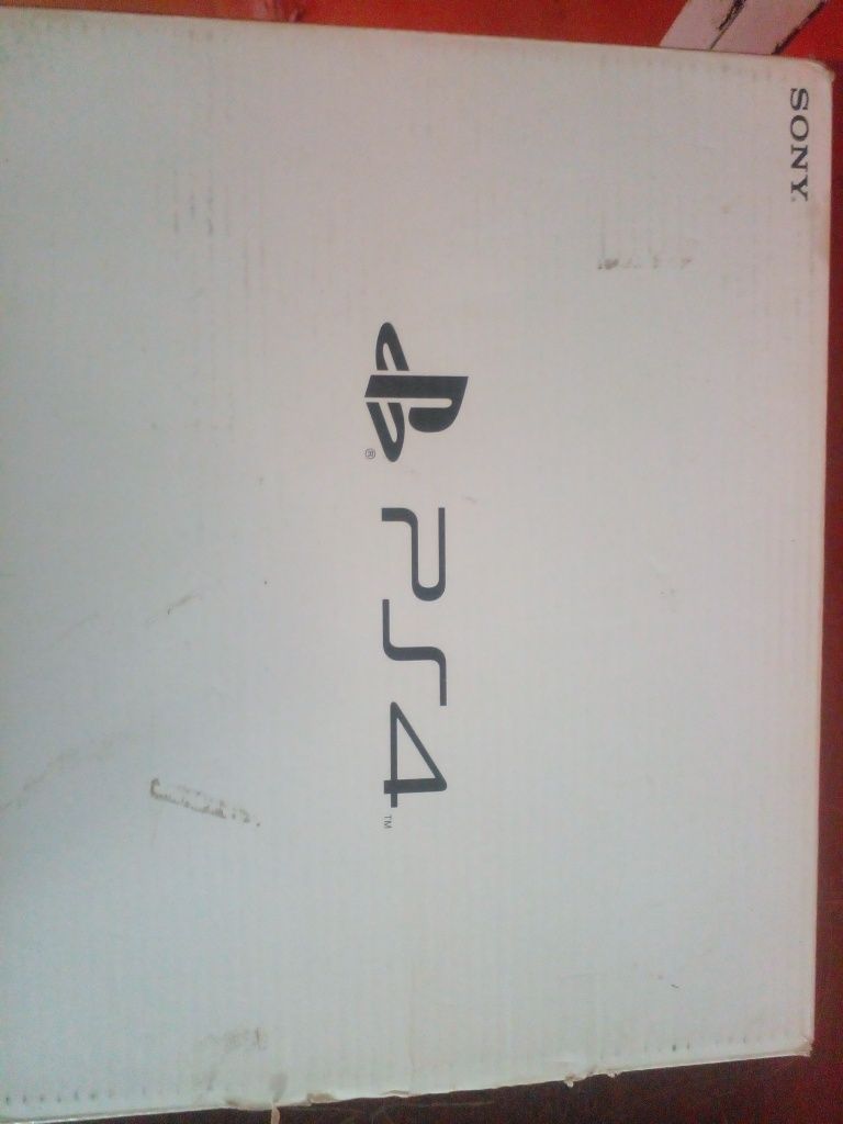 playstation 4  8 ta disk oyini bilan