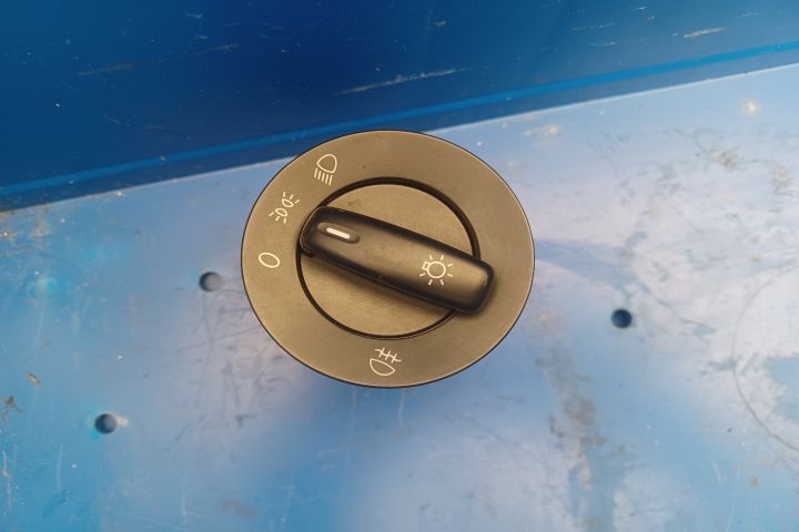 Comutator faruri 1K0941431BB Volkswagen VW Golf 6 [2008 - 2015] Hatch