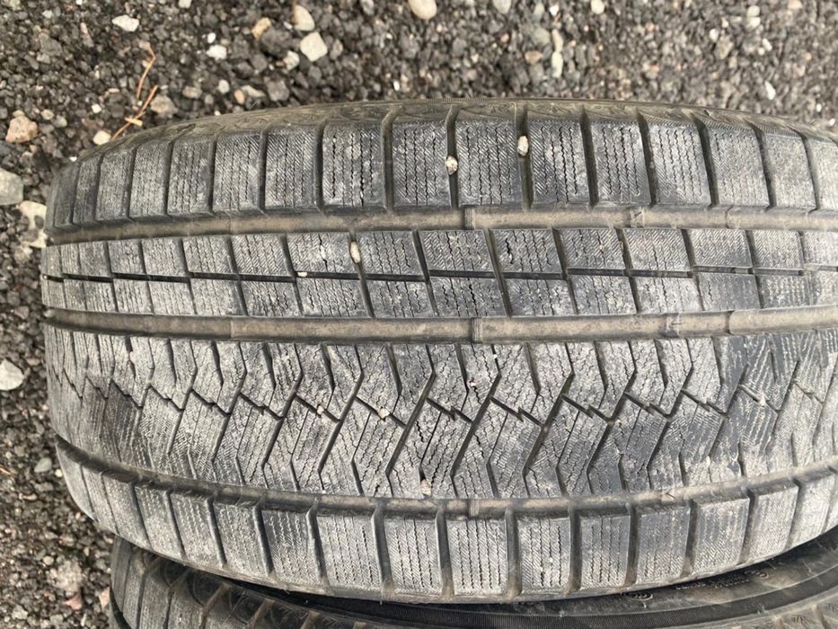 продам зимню резину в отлично состоянии