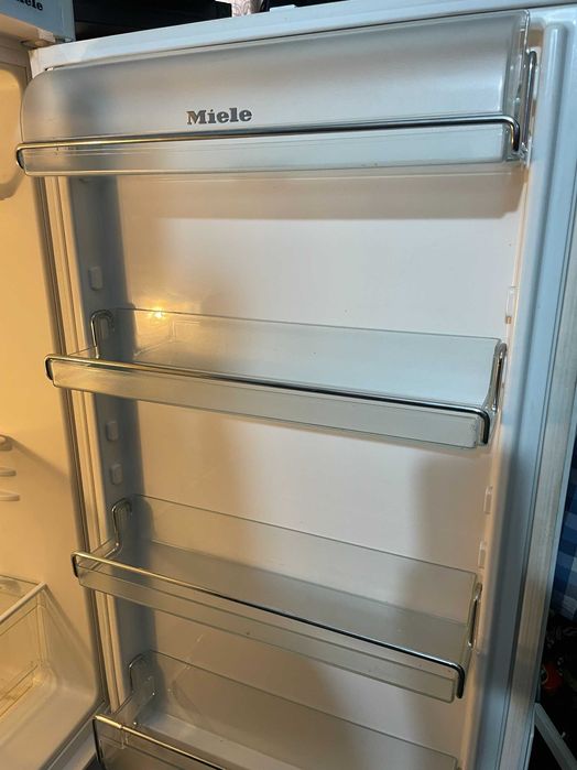 Frigider cu congelator MIELE KD34249 / Garantie 2 ani