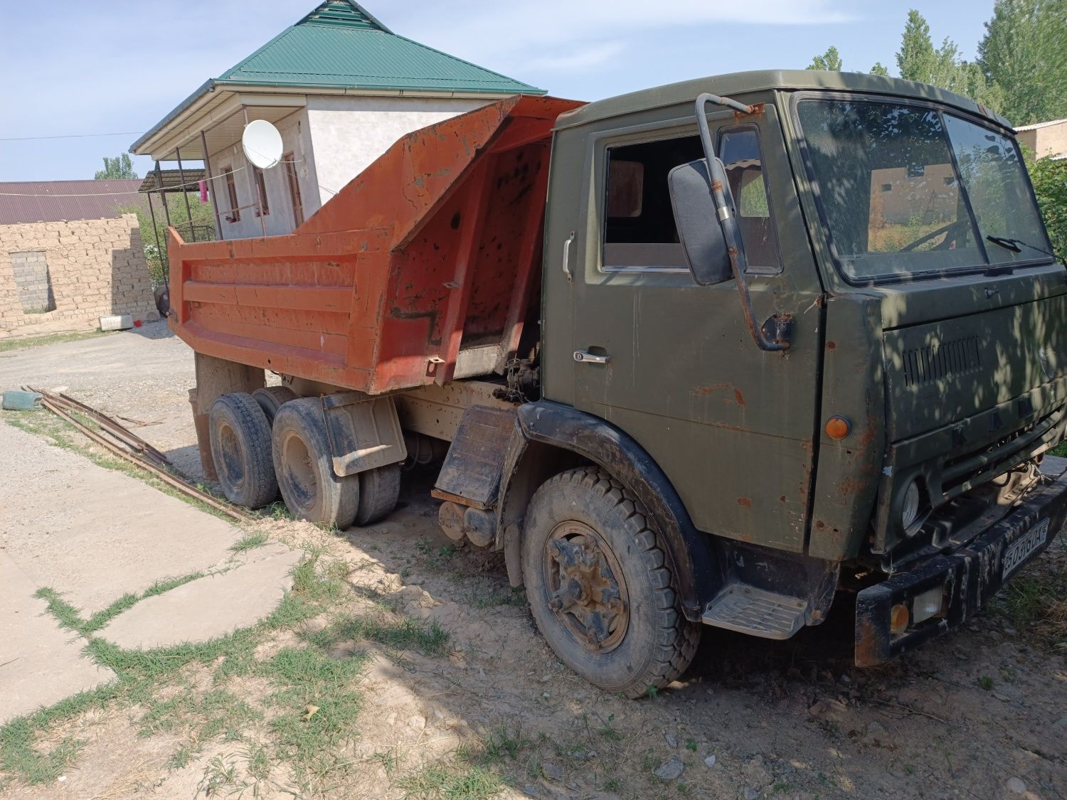 Kamaz sotiladi holati yaxhshi