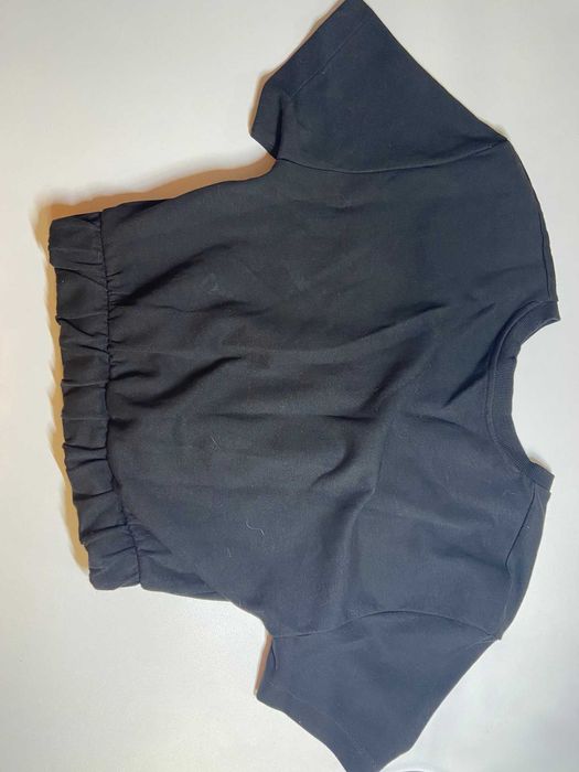 bluza neagra cu maneca scurta