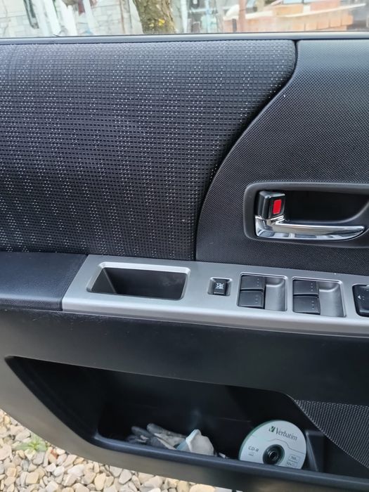 Vând Mazda 5 7 locuri 2010 1,8 benzina BONUS INSTALATIE GPL AN 2022