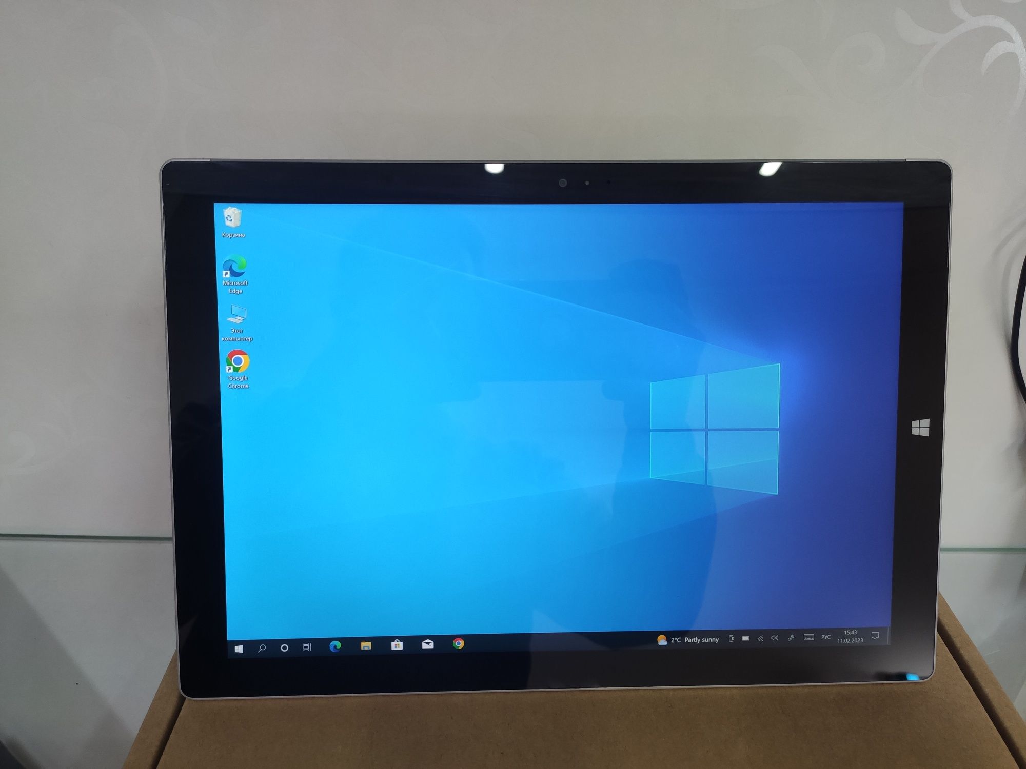 Планшет на Windows 10 Surface pro 3 i5 4gb 128 ssd +type cover клавиат