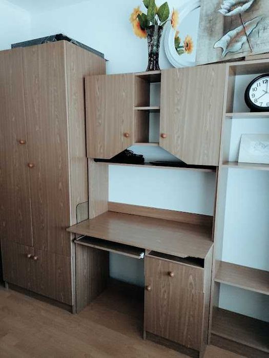 Vând mobilă tineret, ideala pentru cameră de copil sau dormitor mic.