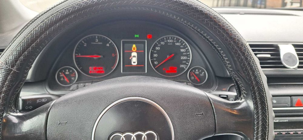 Autoturism Audi a4 2004