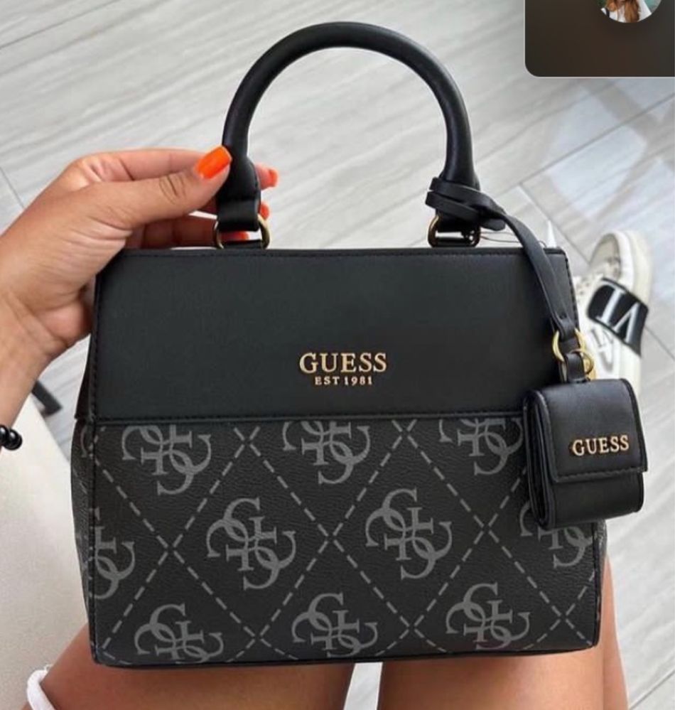 Чисто нова отигинална чанта Guess