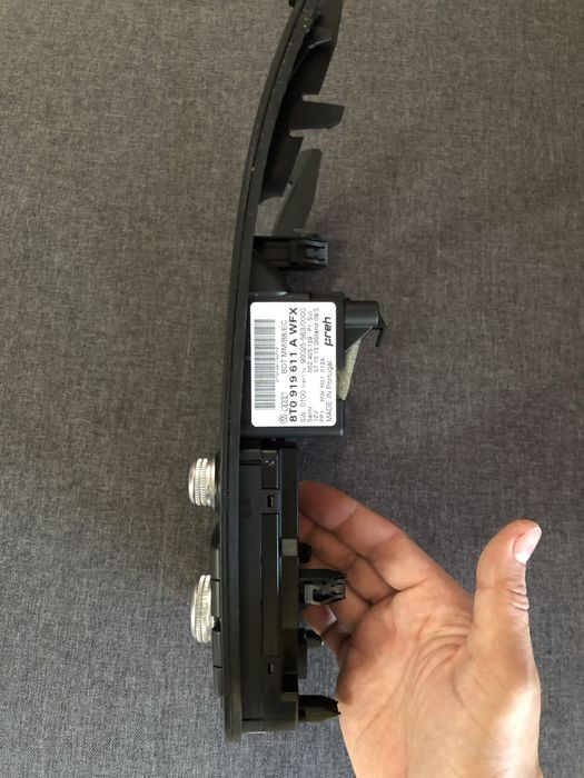Consola navigatie Audi MMI 3G Basic BNAV 8T0919611 A