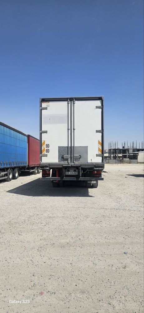 Mersedes benz actros 2004