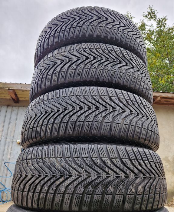 205 60 16 iarna M+S Vredestein