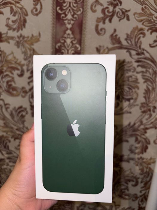 iPhone 13 с коробкой