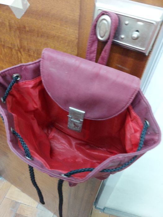 Rucsac mai mic, usor în stare buna