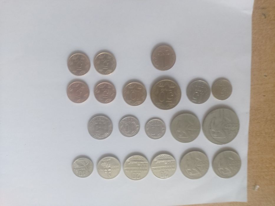 Продам  монеты Советские  и тиины