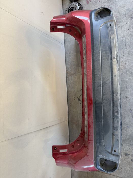 Vând bară spate Mitsubishi Outlander 2015