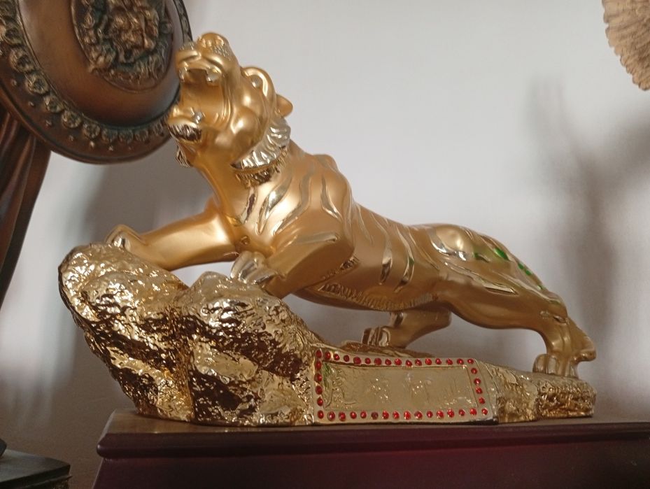 Сувинир дом офес безнес салони можно ентер ер красива  багата