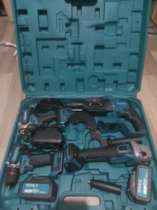 Продам новый набор  электроинструментов