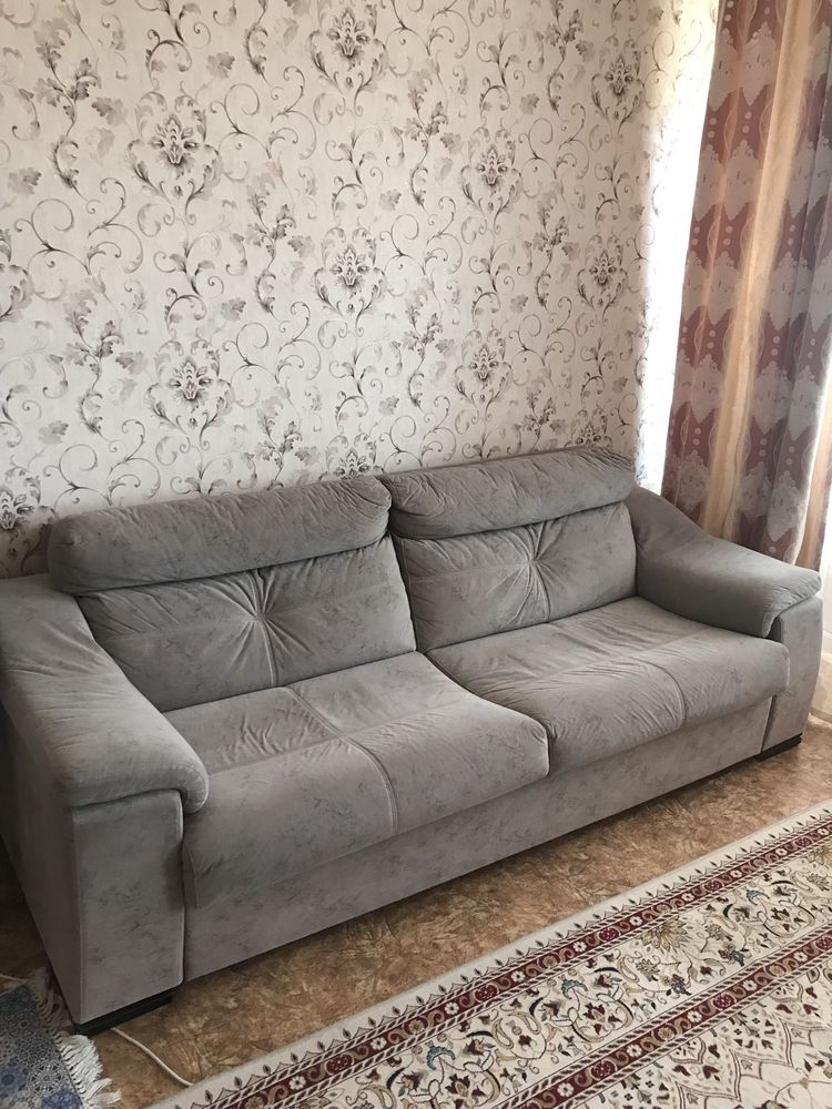 Белорусский диван с двумя креслами