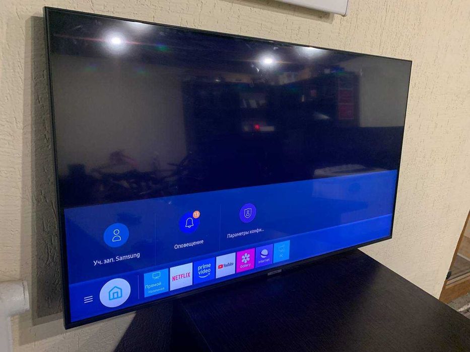 Продам телевизор Samsung 4k Smart 43 дюйма