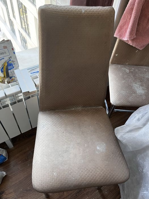 Стулья крепкие металлические в отличном состоянии