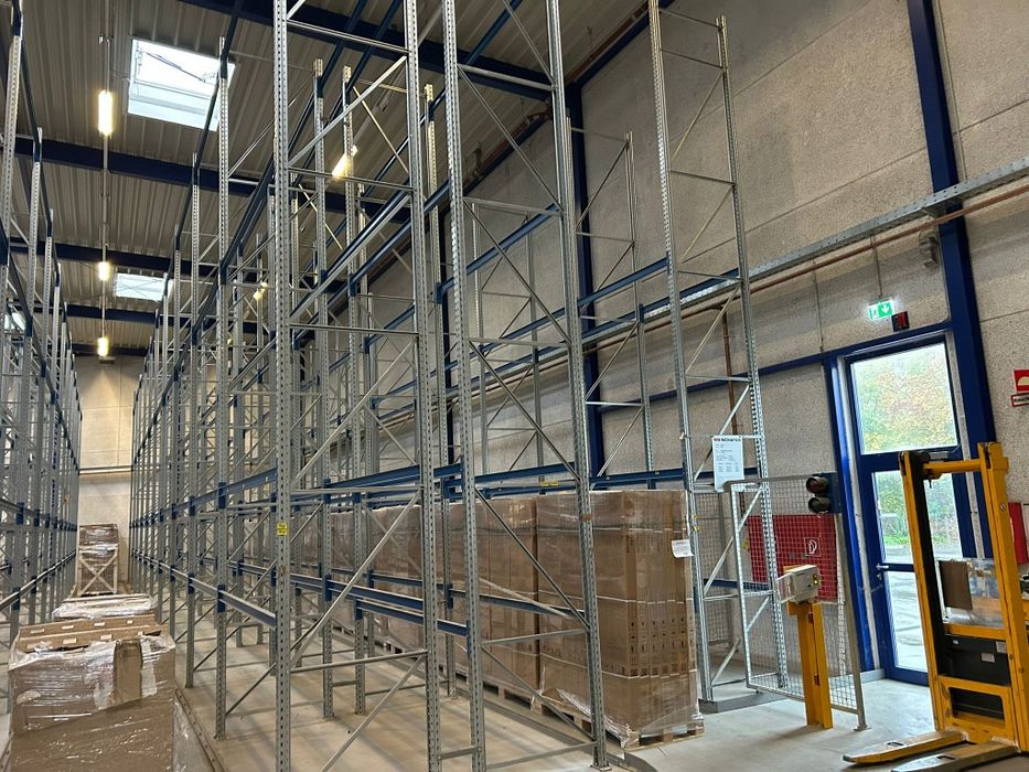 Rafturi metalice 7643