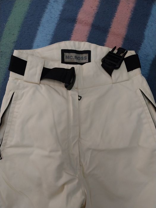 Vând pantaloni de zăpadă noi
