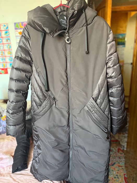 Куртка женская/52 размер