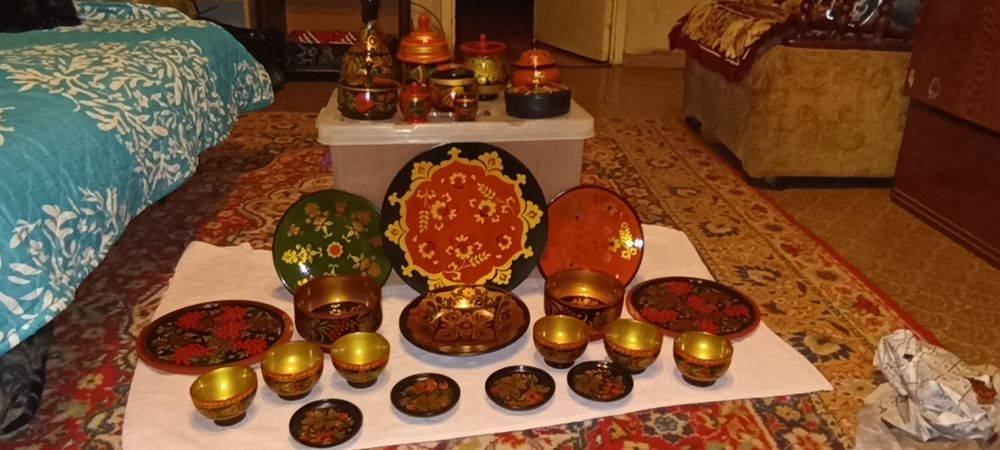 Продаю посуду Хохлома