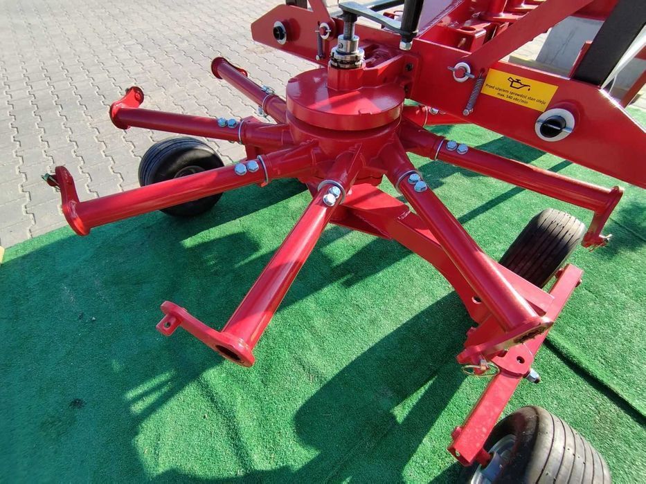 Grebla rotativa grebla paianjen 3,5m 4,2m cu colt - Piese de schimb