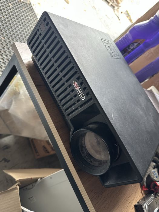 Продам проектор led