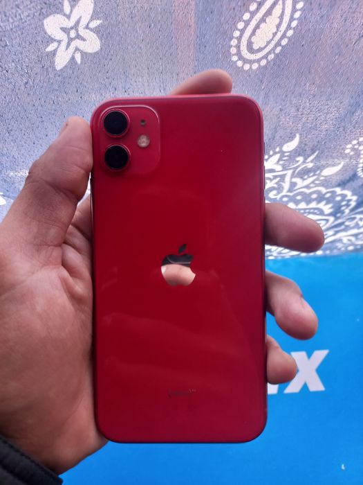 Айфон 11 в хорошем состояний