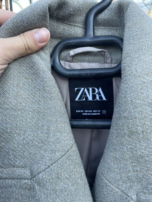Zara късо палто/ XS размер/ чисто ново!