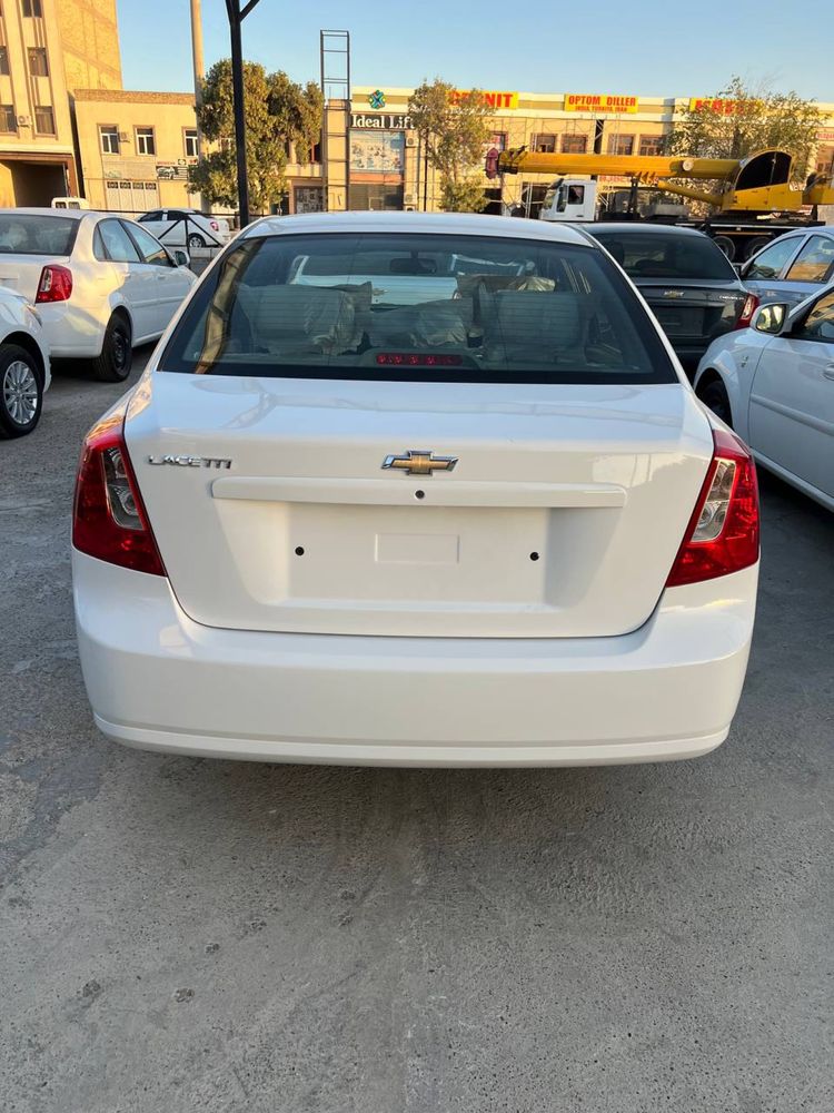 Lacetti Gentra 2018