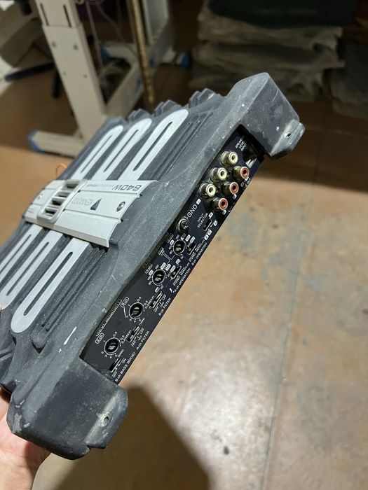 Indaneziya kalonka usilitil magnitola bt bor