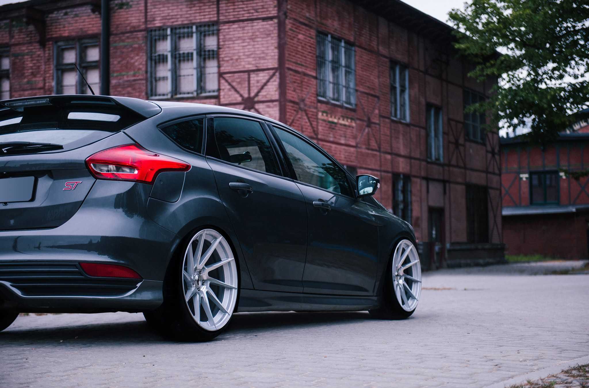 Jante Aliaj JR WHEELS / JR36 Silver Brushed / Ford Focus