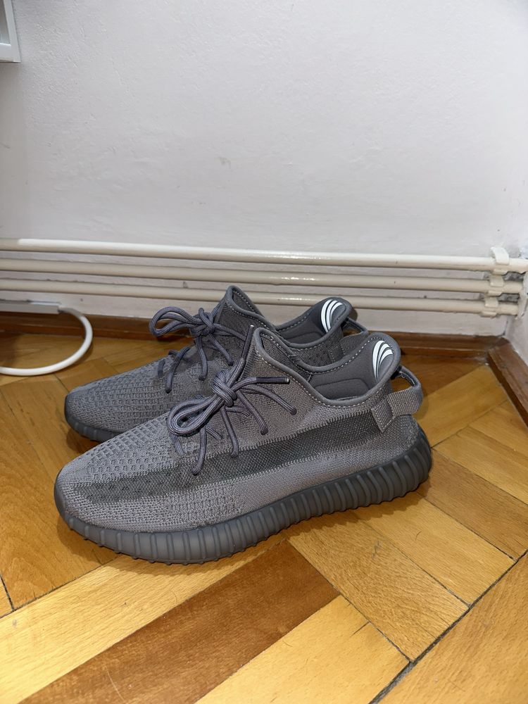 Vand Yeezy 350 v2 steel gray