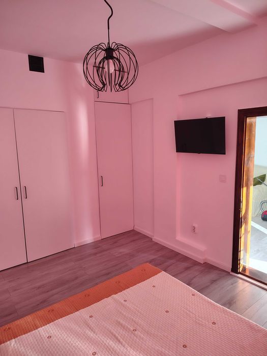 Apartament cochet de închiriat