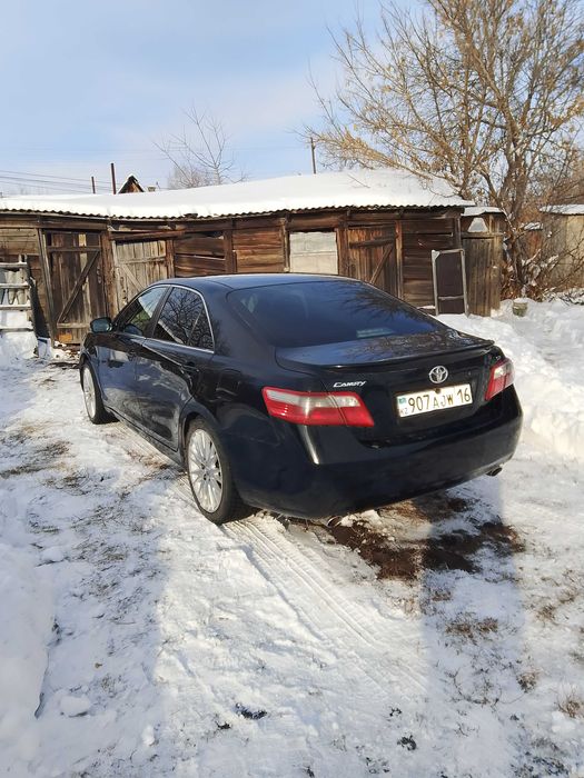 Автомобиль Тойота Камри 40 . объём 3,5.  2006 год