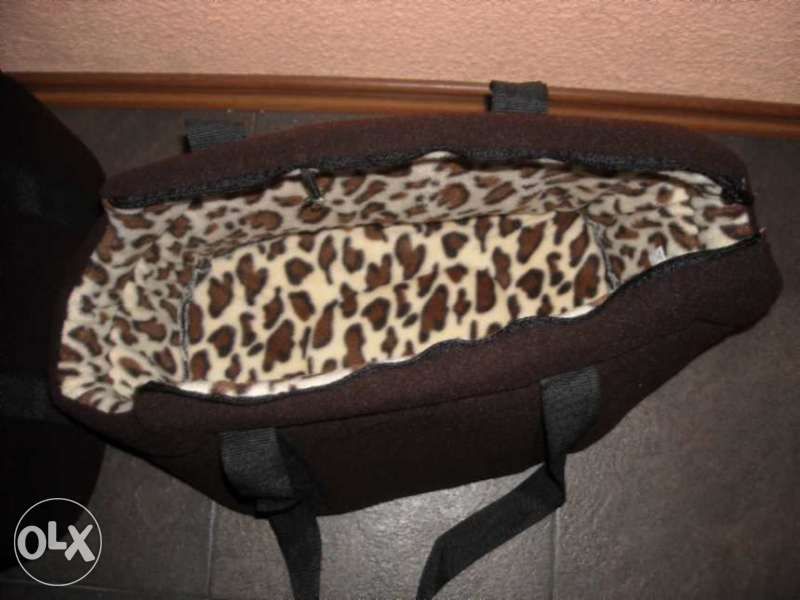 Мека чанта: 40х20х23см за дребни кученца/котенца до 2кг.