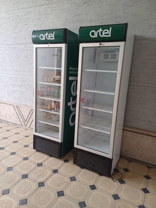 Ветрина холодильник