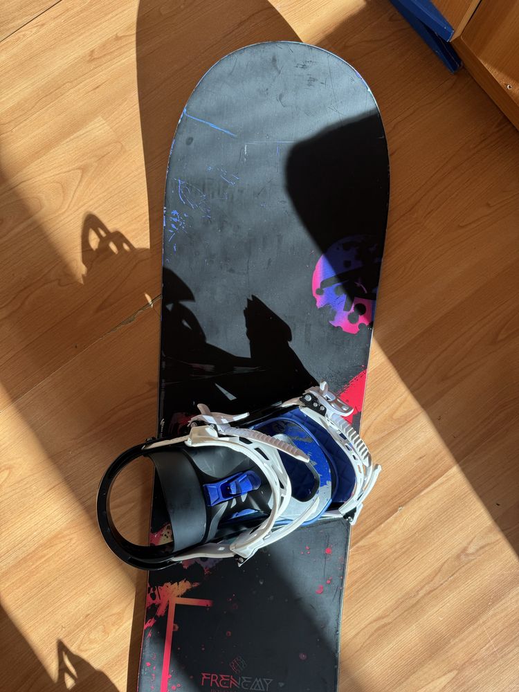 Snowboard Rossignol Frenemy 153