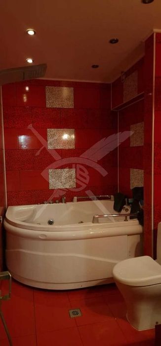 Продава се Четиристаен апартамент в Варна, Център - 150 кв.м за 2367 €/кв.м - Снимка #13