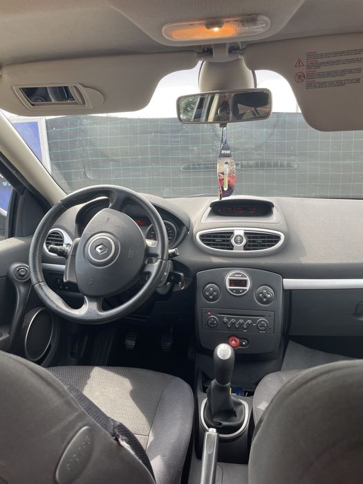 Vand Renualt Clio 3 eco-2009 Ambreiaj si distributie noua