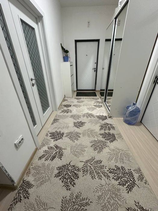 Срочна аренда 3 ком (2 ком сдается)