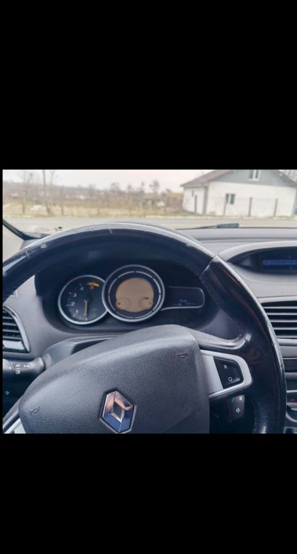 Vând Renault Megane 3, an 2012